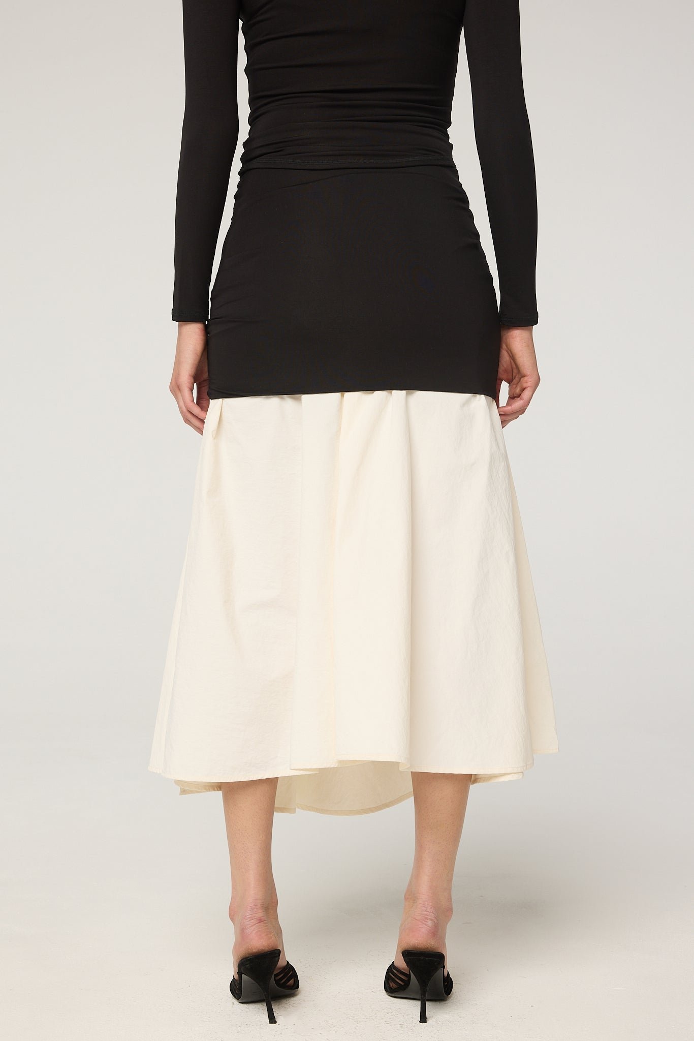 Mari - Image 6